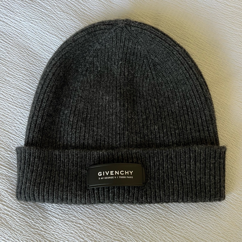 GIVENCHY BEENIE UNISEX